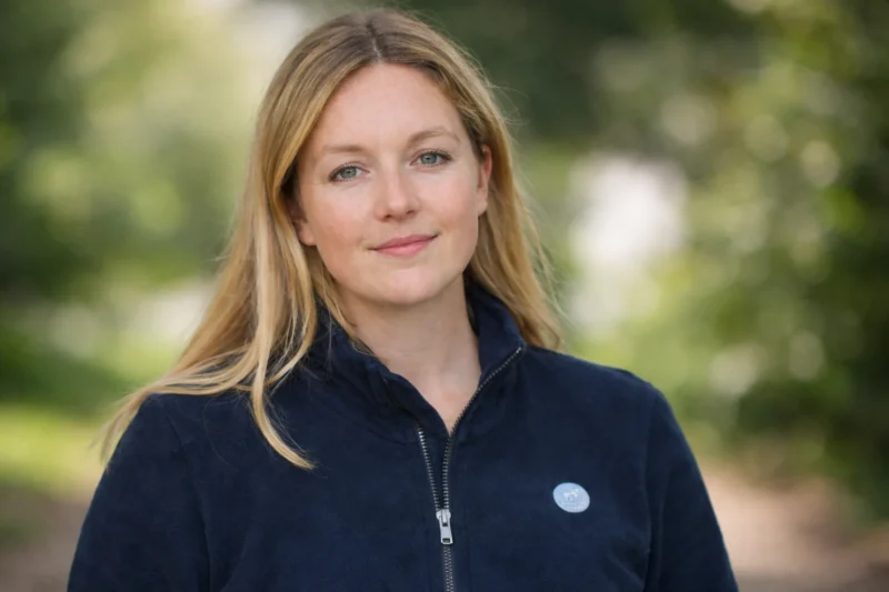 Felicity Tonkin: Biography, Family, and Life Today