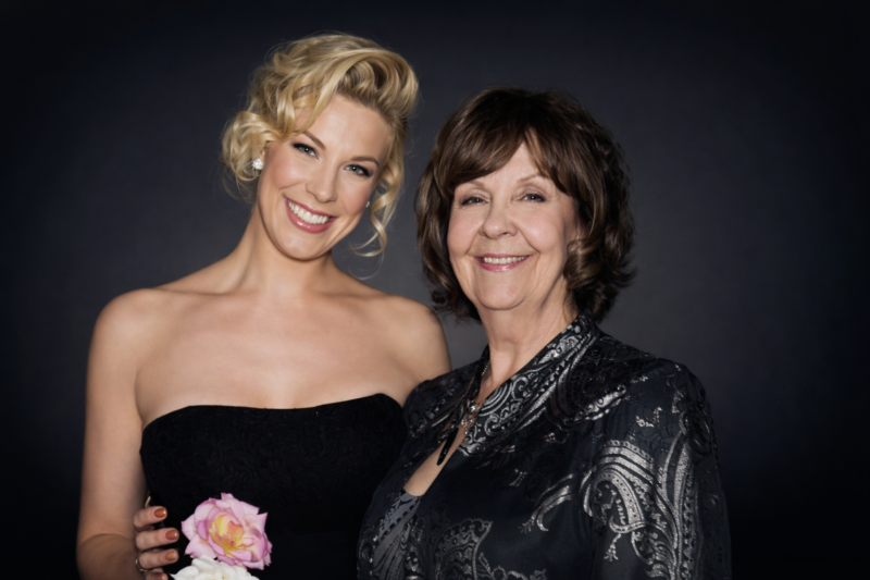 Melodie Kelly Biography: Opera Singer & Mother